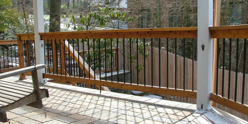 Custom wood railing w alum balusters (3)